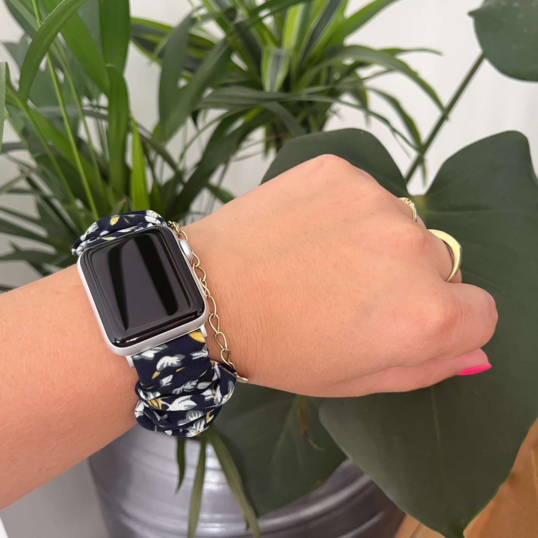 Correa elástica de nailon para el Apple Watch - azul oscuro floral