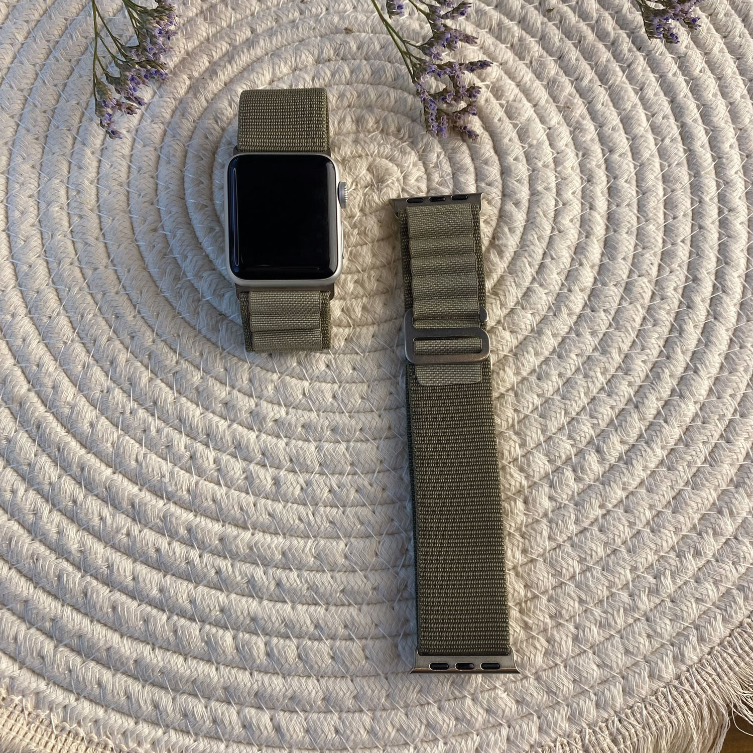 Correa loop Alpine de nailon para el Apple Watch - aceituna