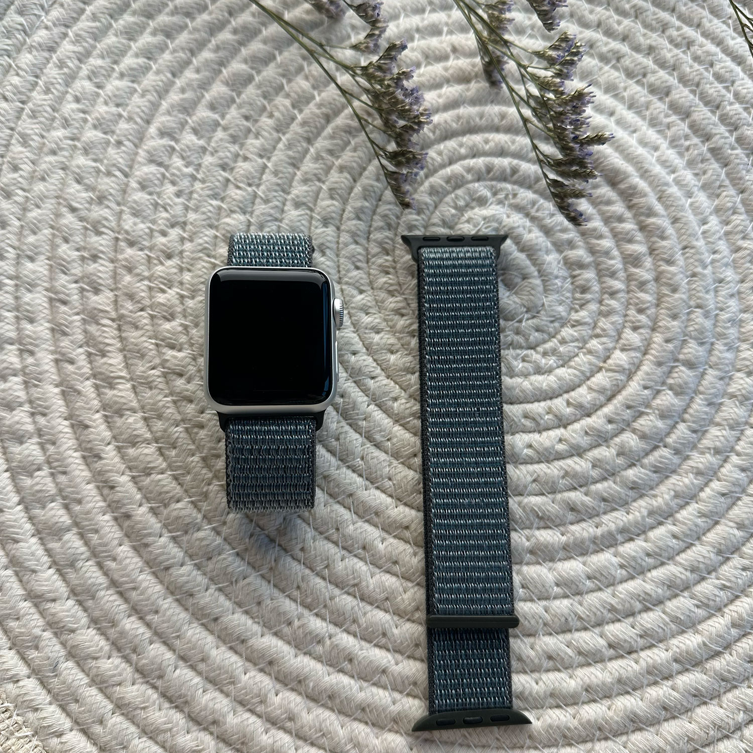 Correa loop deportiva de nailon para el Apple Watch - gris tormenta