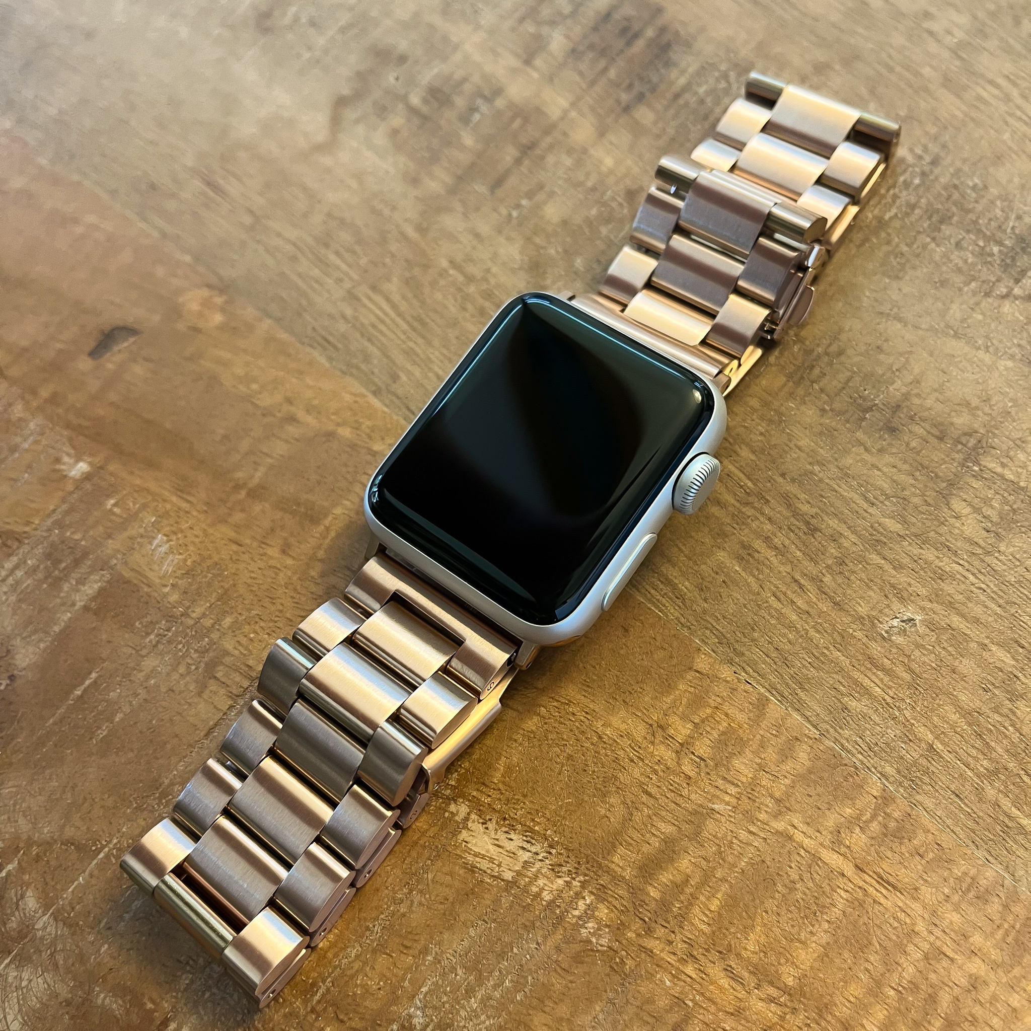 Correa de eslabones de acero con cuentas para el Apple Watch - oro rosa